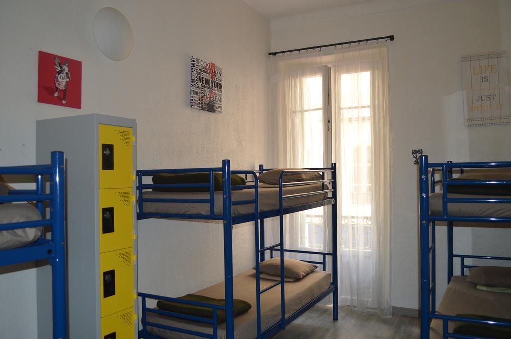 Lit dans Dortoir Mixte de 6 Lits